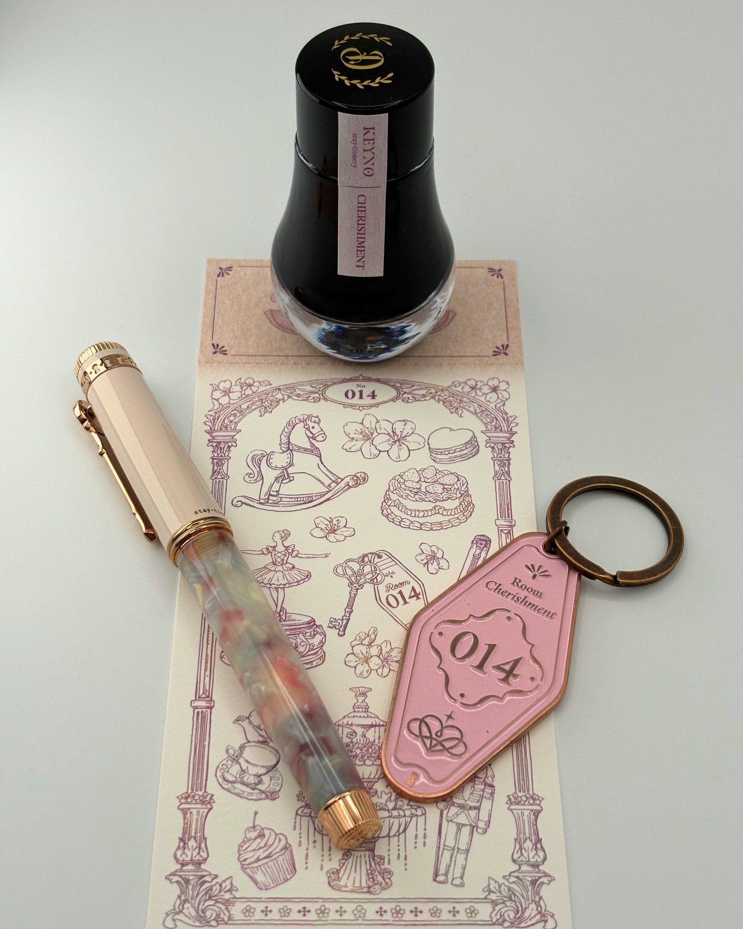 Dominant Industry Keyno Stay.tionery No. 014 Cherishment – Ensemble Stylo Plume & Encre