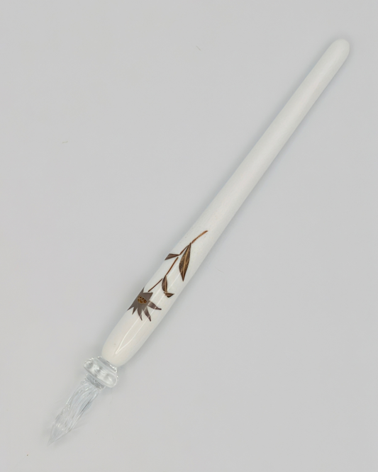 Matsubokkuri - Maki-e Hayachine Usuyukisou (Blanc) | Stylo en verre