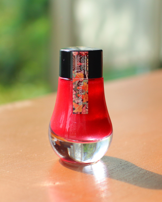 Dominant Industry Perle 031 Rêverie (Daydream) — Encre Stylo Plume Rose Bonbon, Paillettes Argentées (25ml)