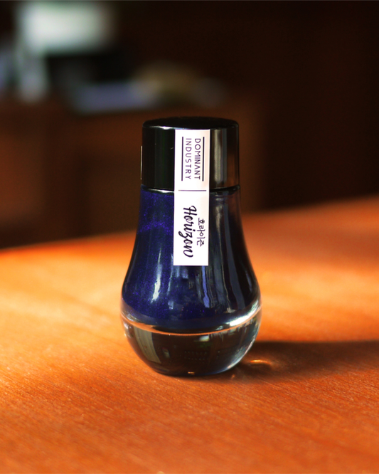 Dominant Industry Perle 023 Horizon — Encre Stylo Plume Turquoise, Paillettes Violettes & Reflet Métallique Nacré (25ml)