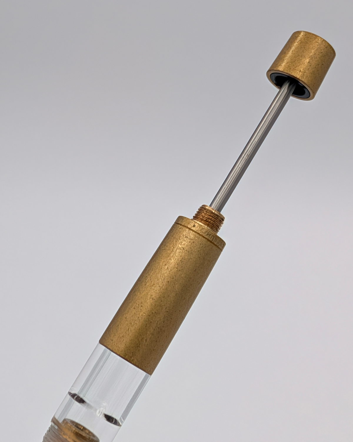 Vacuum filling plunger rod pulled out of the brass tail of the Liberum Volucris